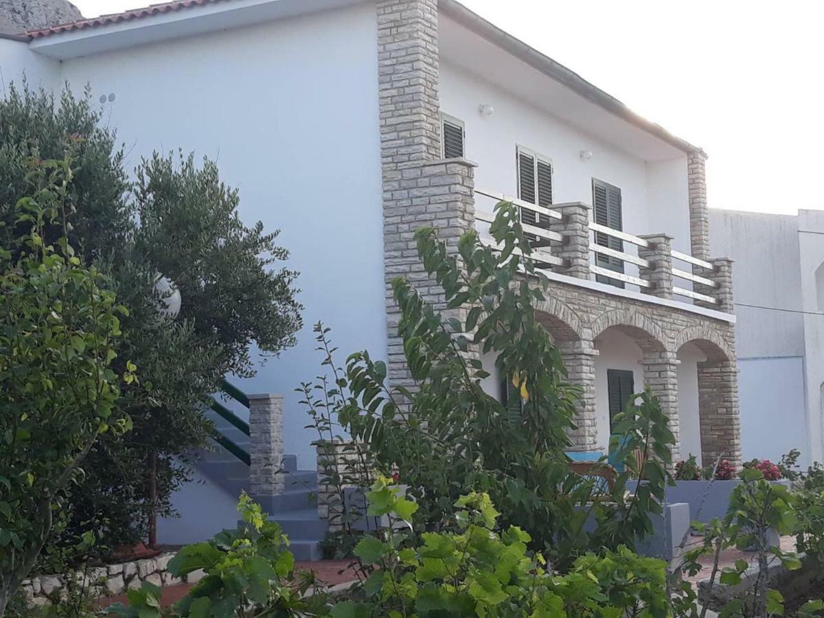 Apartments Pag Holiday Паг Екстер'єр фото