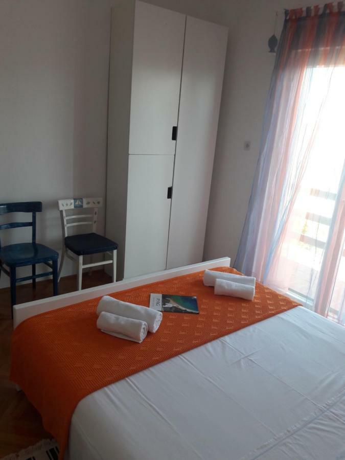 Apartments Pag Holiday Паг Екстер'єр фото