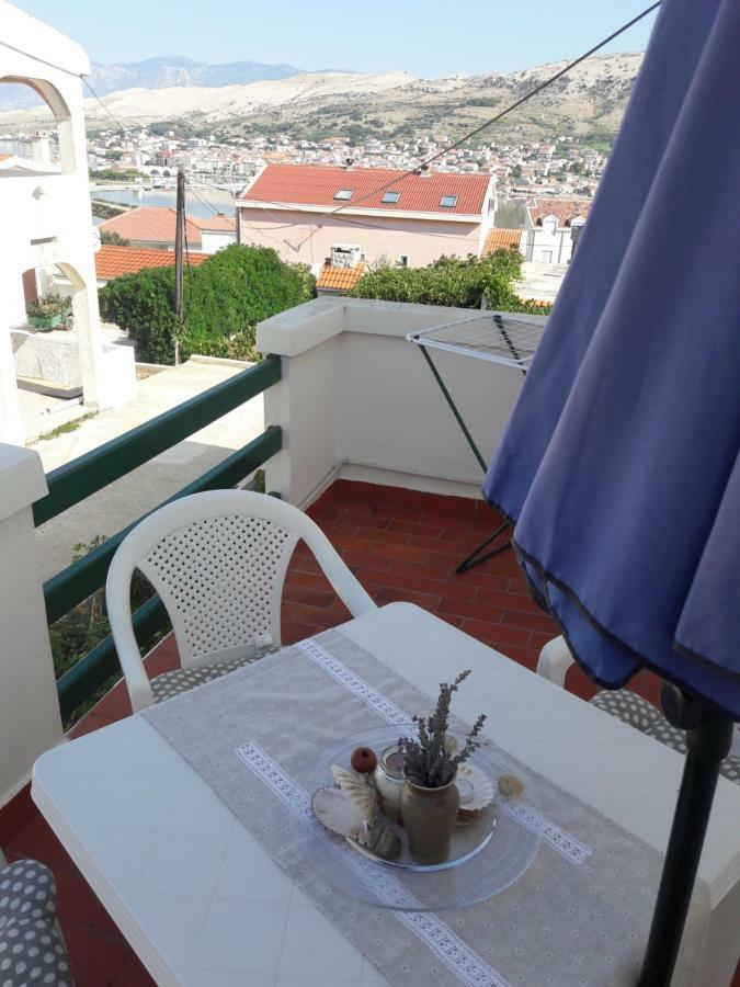 Apartments Pag Holiday Паг Екстер'єр фото