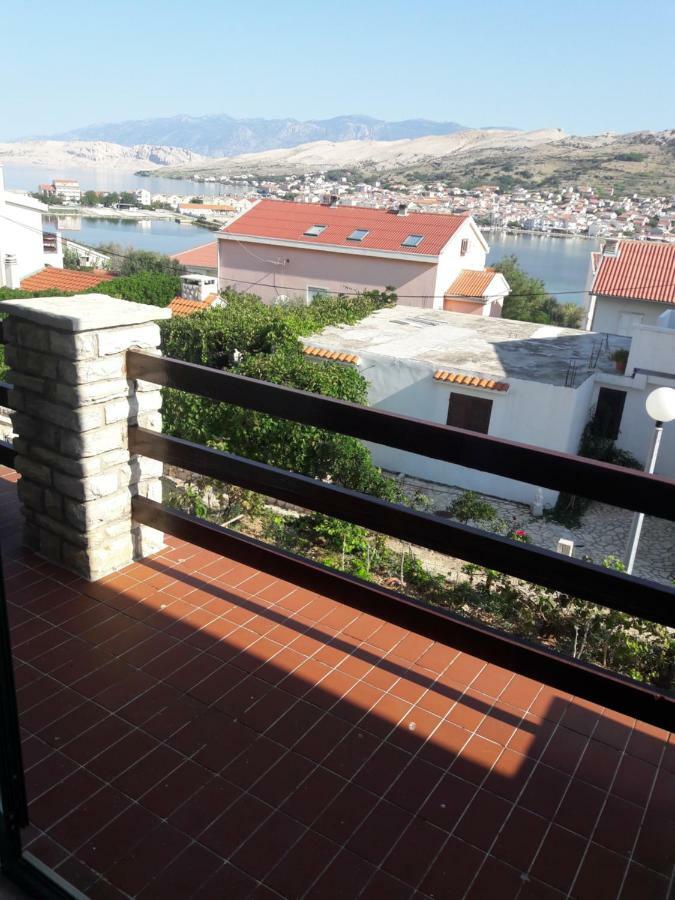 Apartments Pag Holiday Паг Екстер'єр фото