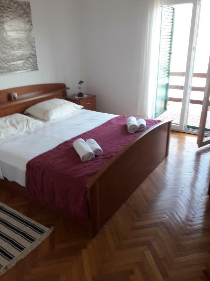 Apartments Pag Holiday Паг Екстер'єр фото